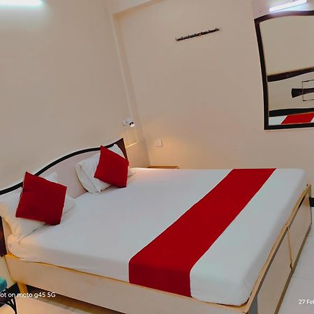 Saigal Guest House Мумбаи Экстерьер фото