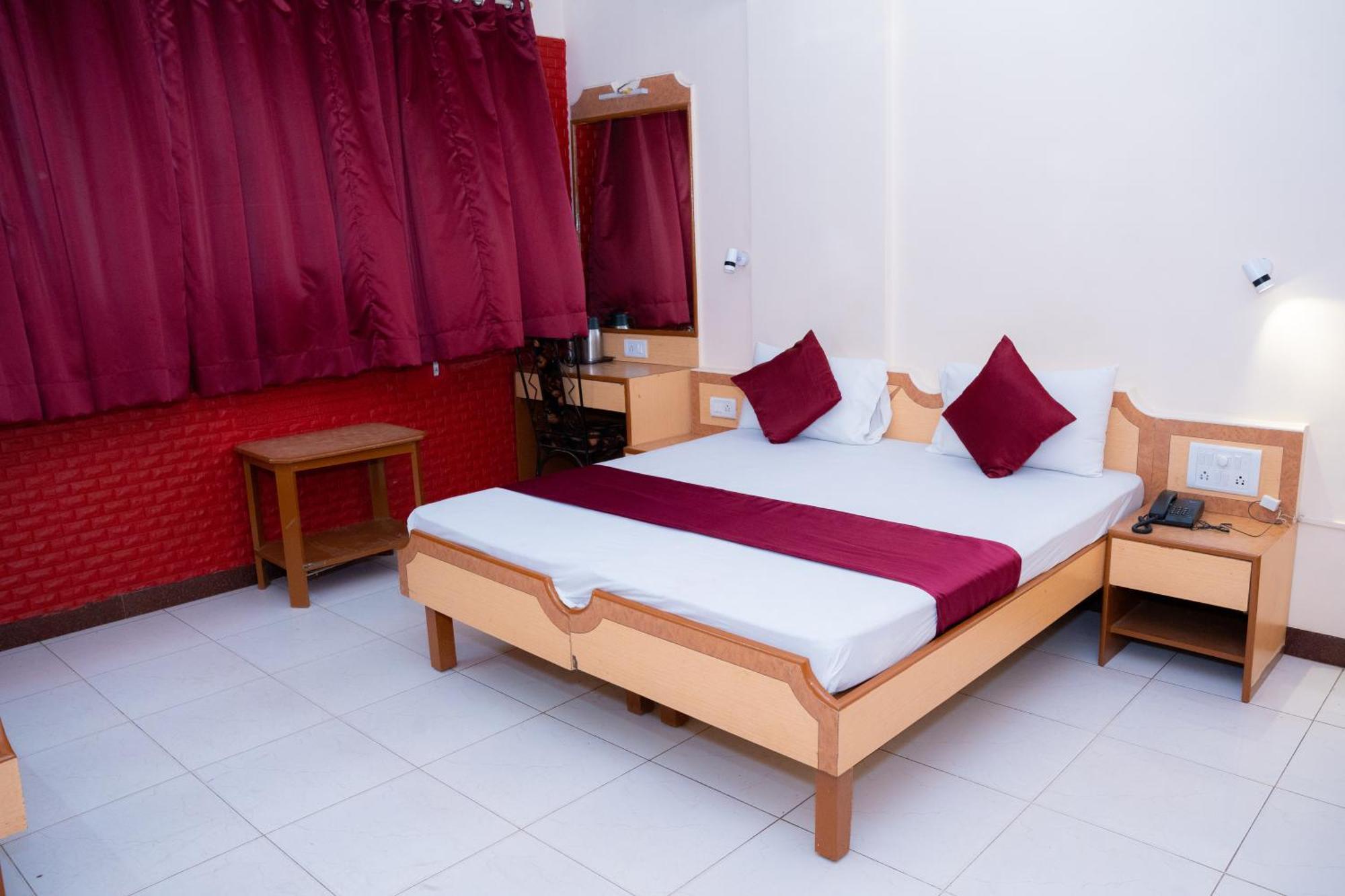 Saigal Guest House Мумбаи Экстерьер фото