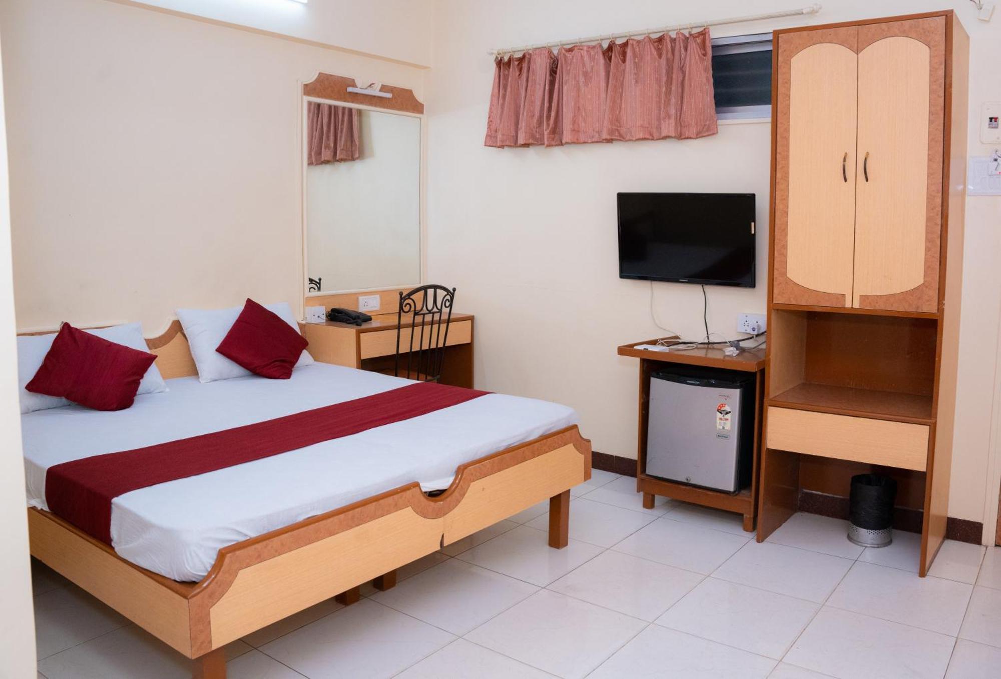 Saigal Guest House Мумбаи Экстерьер фото