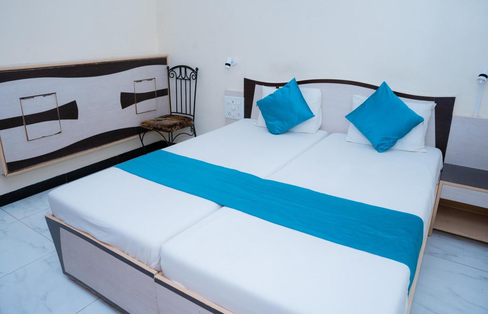 Saigal Guest House Мумбаи Экстерьер фото