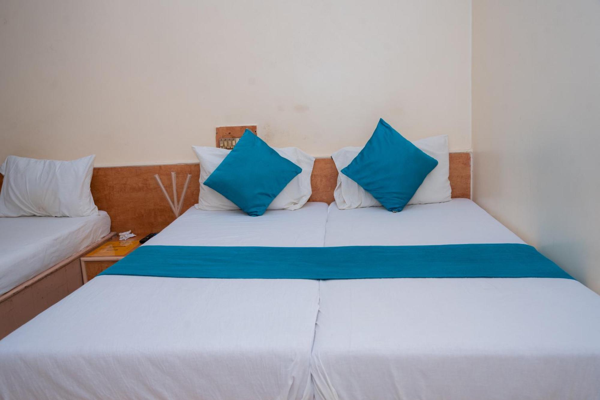 Saigal Guest House Мумбаи Экстерьер фото